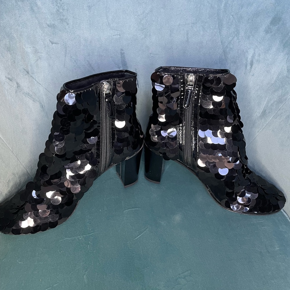 Perfect CHANEL Party Booties-Black Sequin Round Toe Ankle Boot with Silver CC - Picture 3 of 5